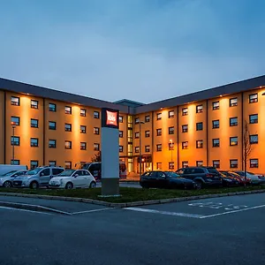 Ibis Milano Malpensa 3*, Cardano Al Campo Itália